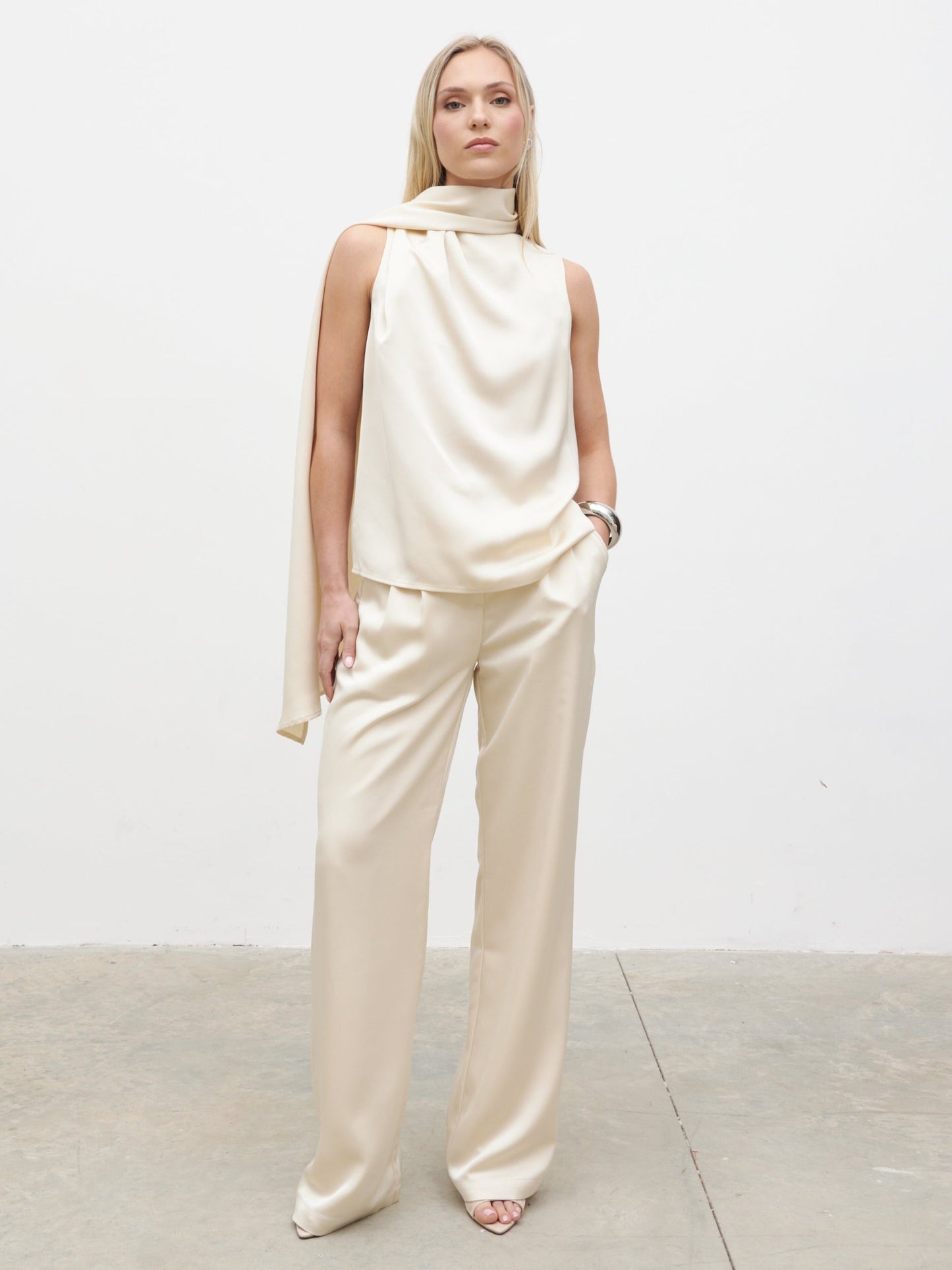 Breya Scarf Satin Top - Oyster