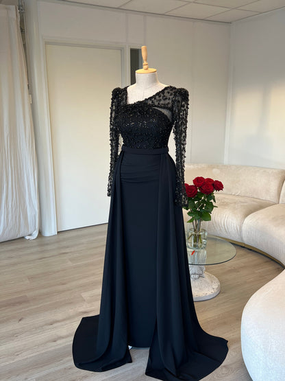 The Zara dress black