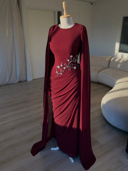 The Zehra dress burgundy
