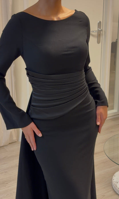 The Sina dress black
