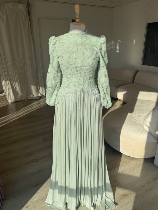 The Larina dress green
