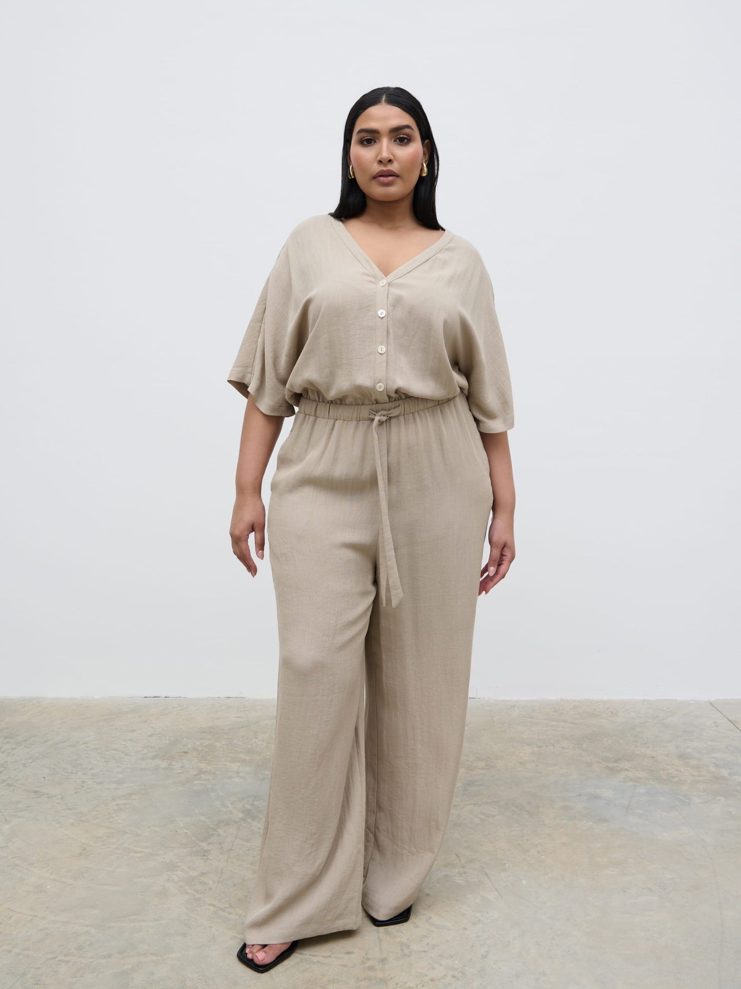 Carey Easywear Jumpsuit Curve - Stone