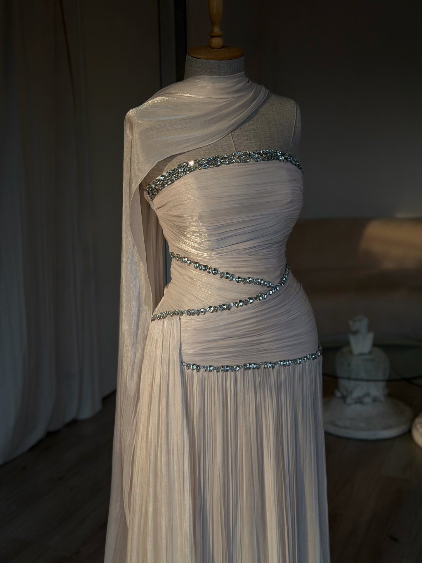 The Alia dress ivory beige