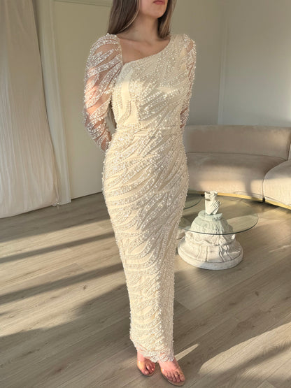 The Nivana dress beige