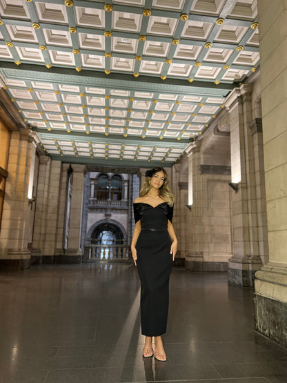 The Derin dress black
