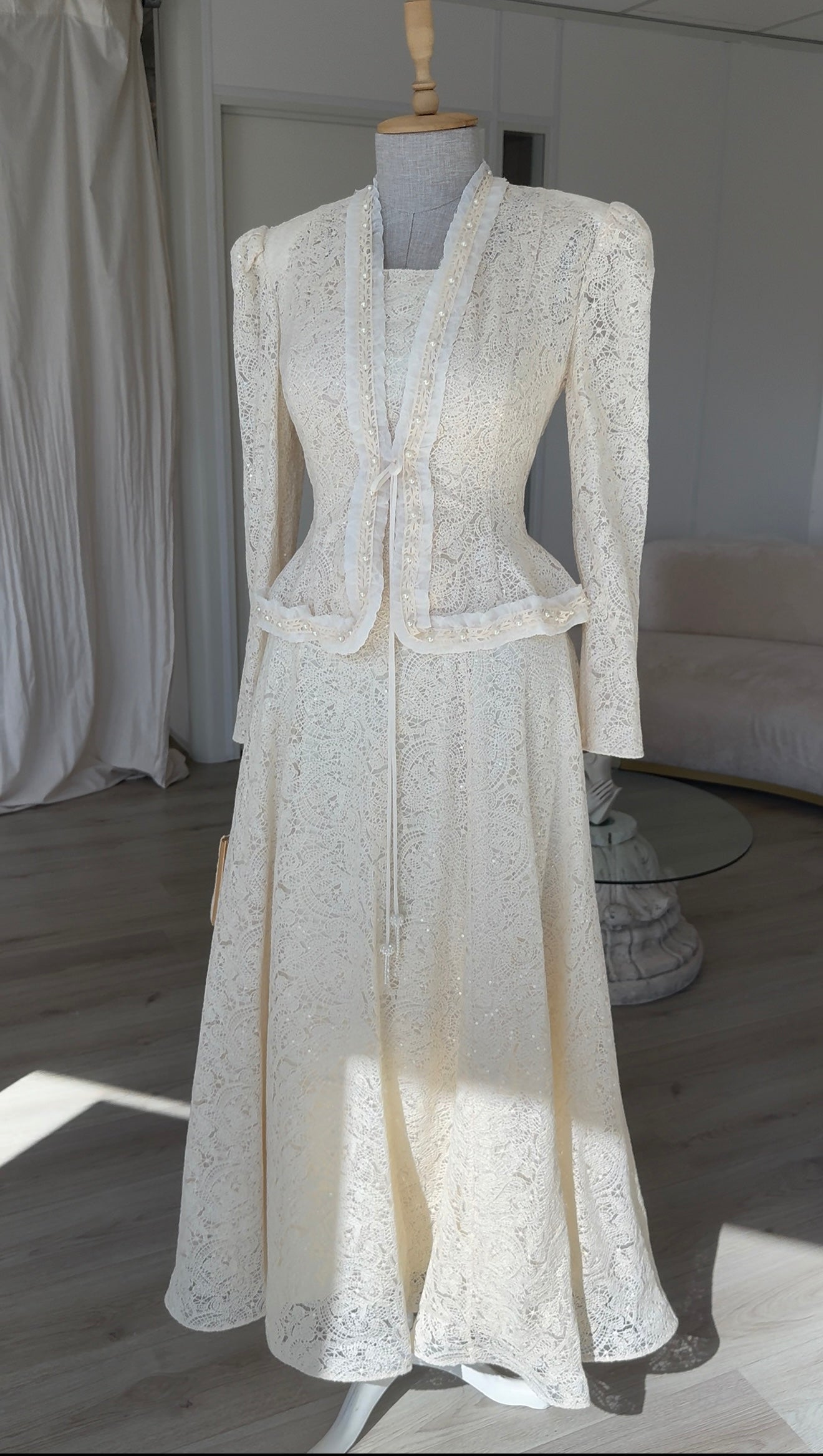 The Elza suit