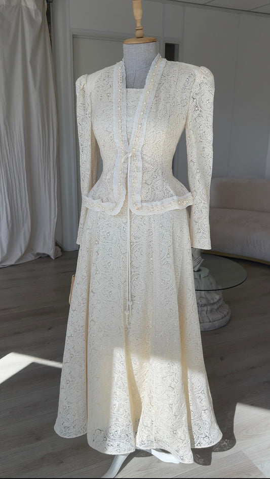 The Elza suit