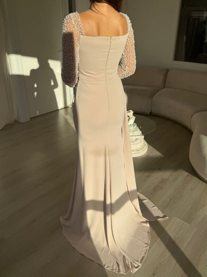 The Yara dress beige
