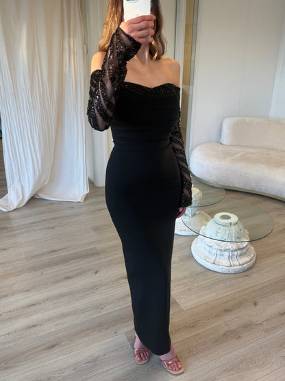 The Nevah dress black
