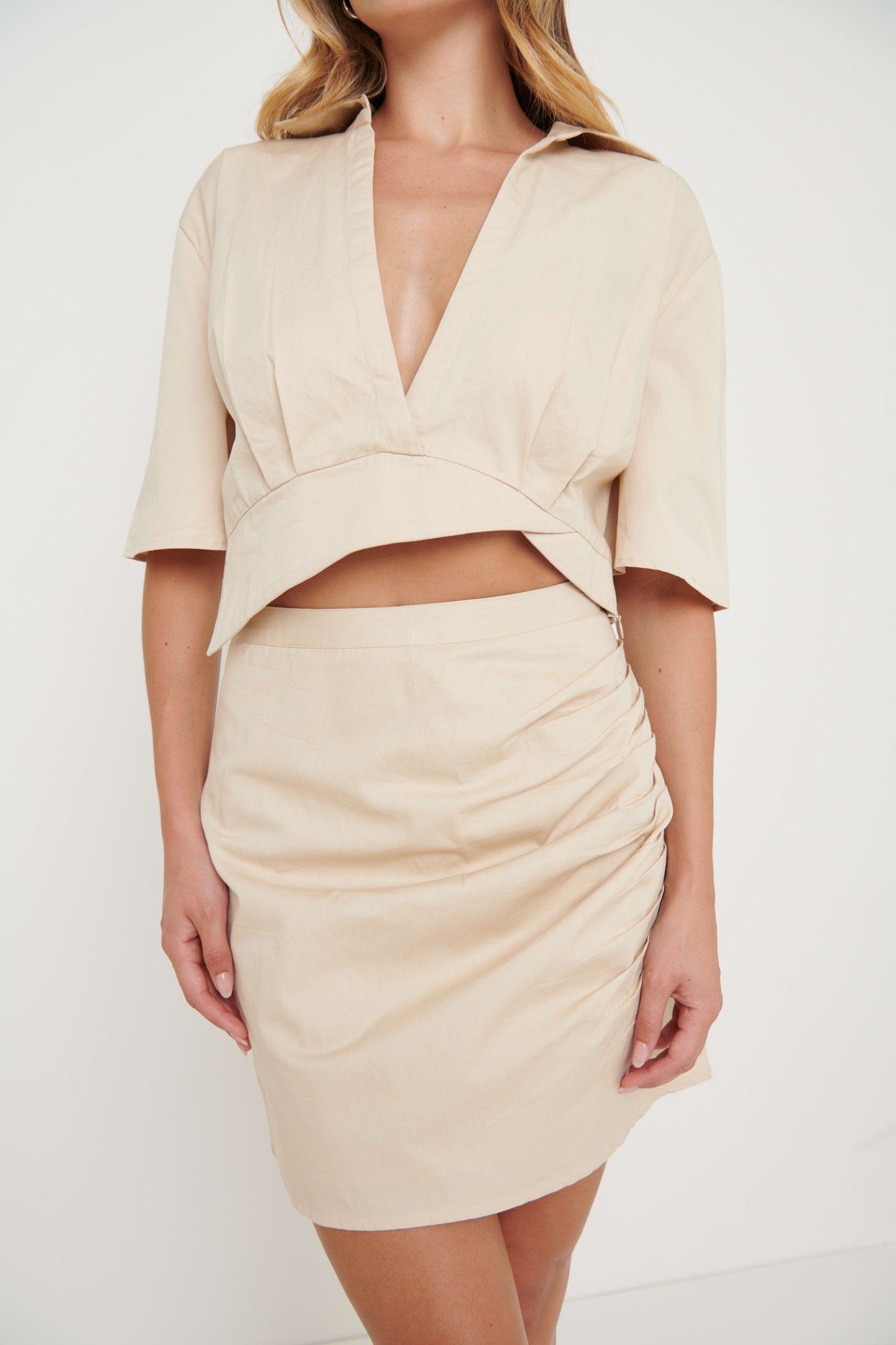 Flynn Asymmetric Cropped Shirt - Beige