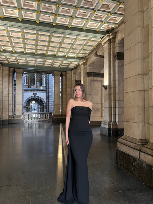 The Inara dress black