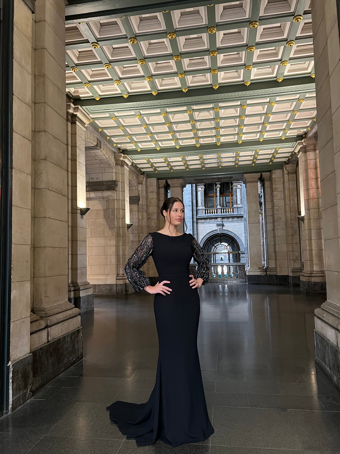 The Yasmin dress black