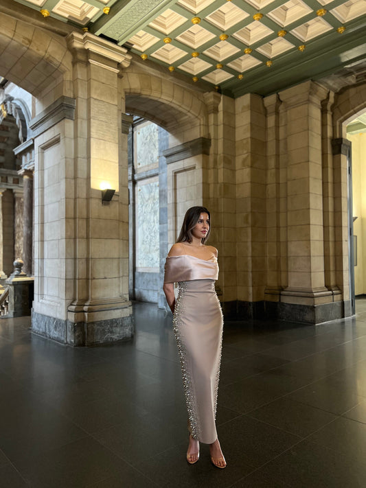 The Meral dress beige