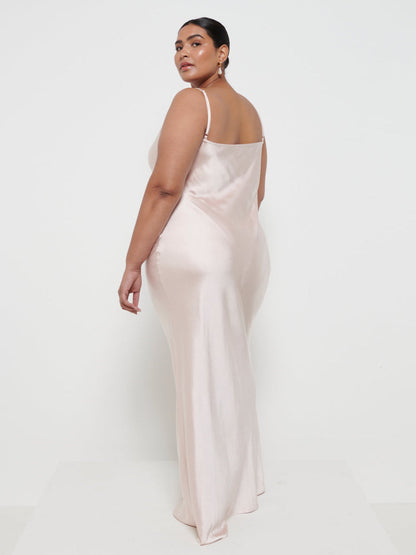 Keisha Maxi Bridesmaid Dress Curve - Matte True Blush