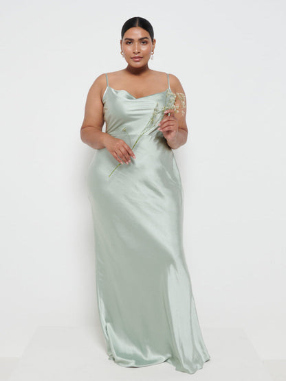 Keisha Maxi Bridesmaid Dress Curve - Matte Sage