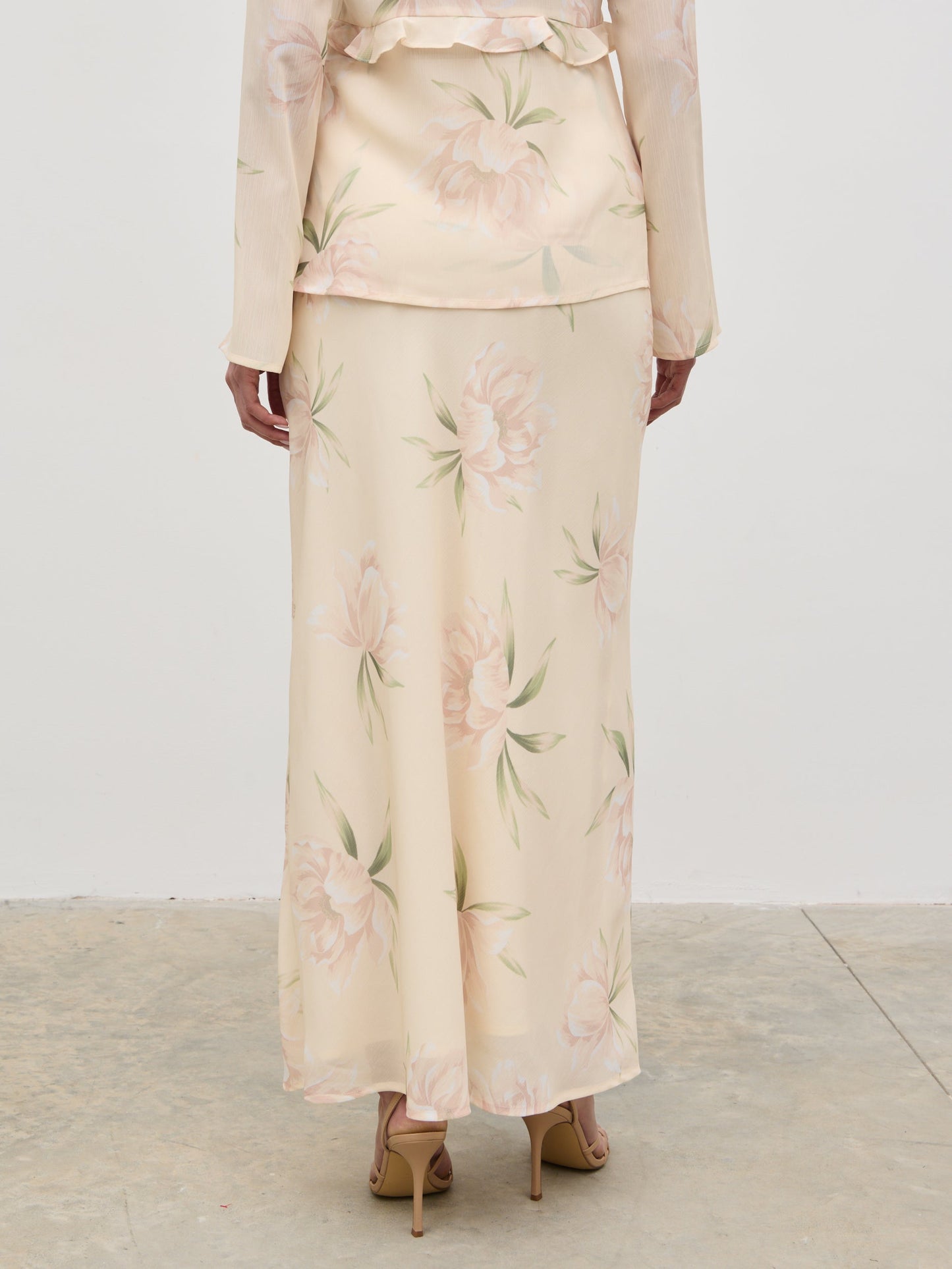 Leoni Maxi Skirt - Cream Floral