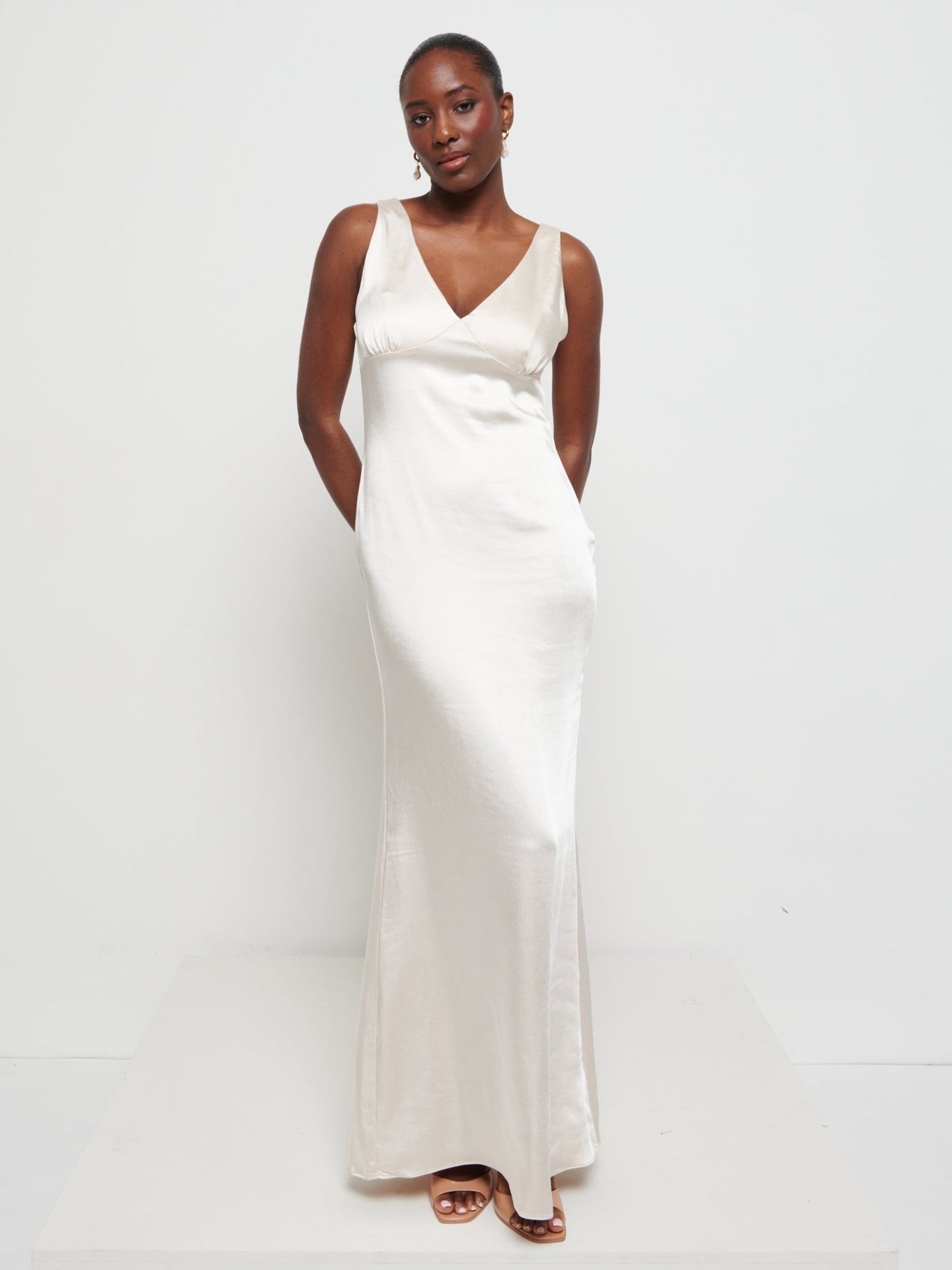 Piper Maxi Bridesmaid Dress - Matte Champagne