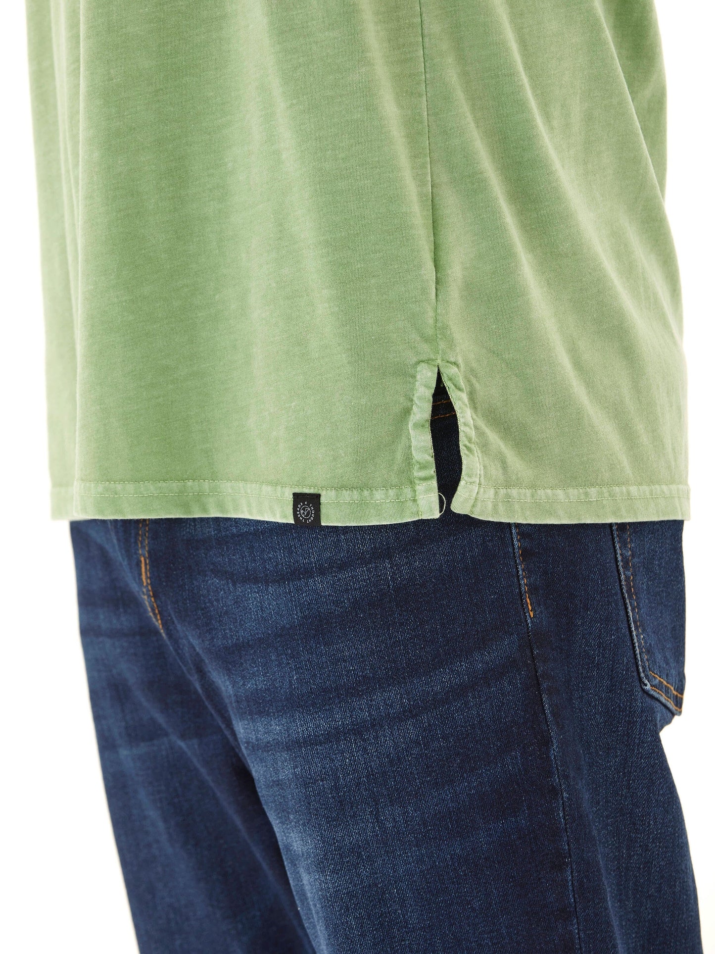 Skipper Mineral Wash Tee