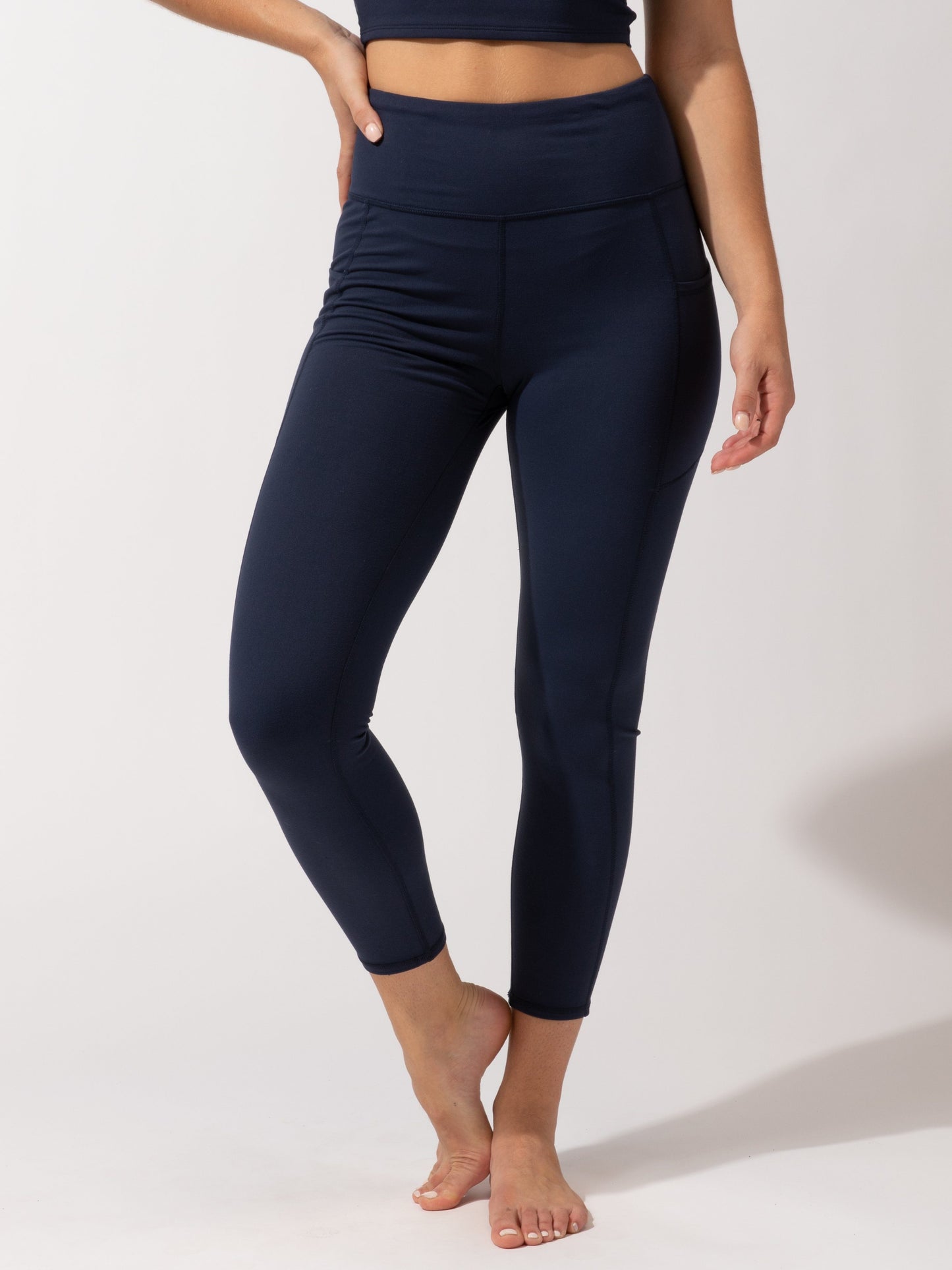Comfort Fit Ankle Length Pocket Legging