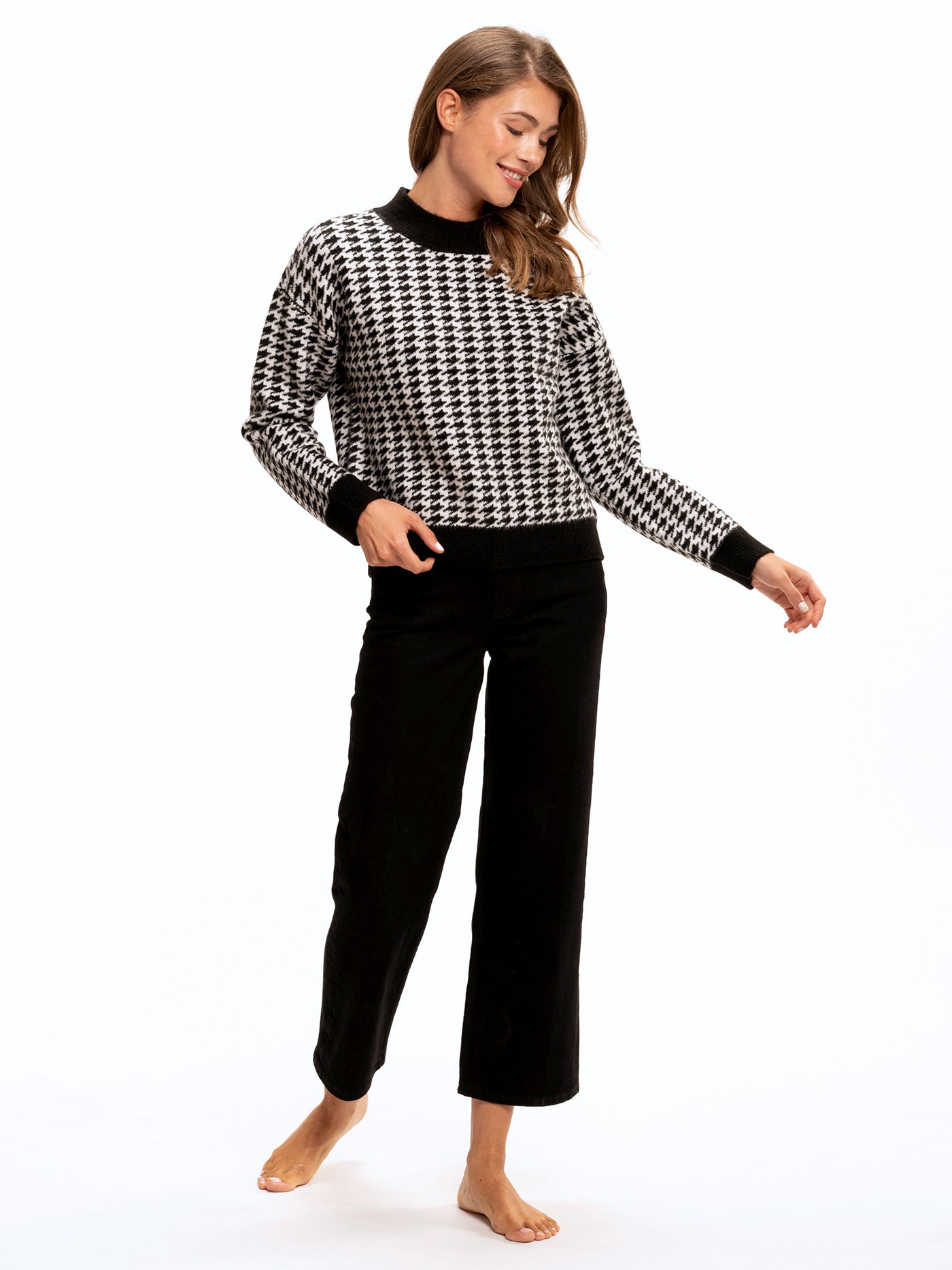 Elexia Houndstooth Sweater