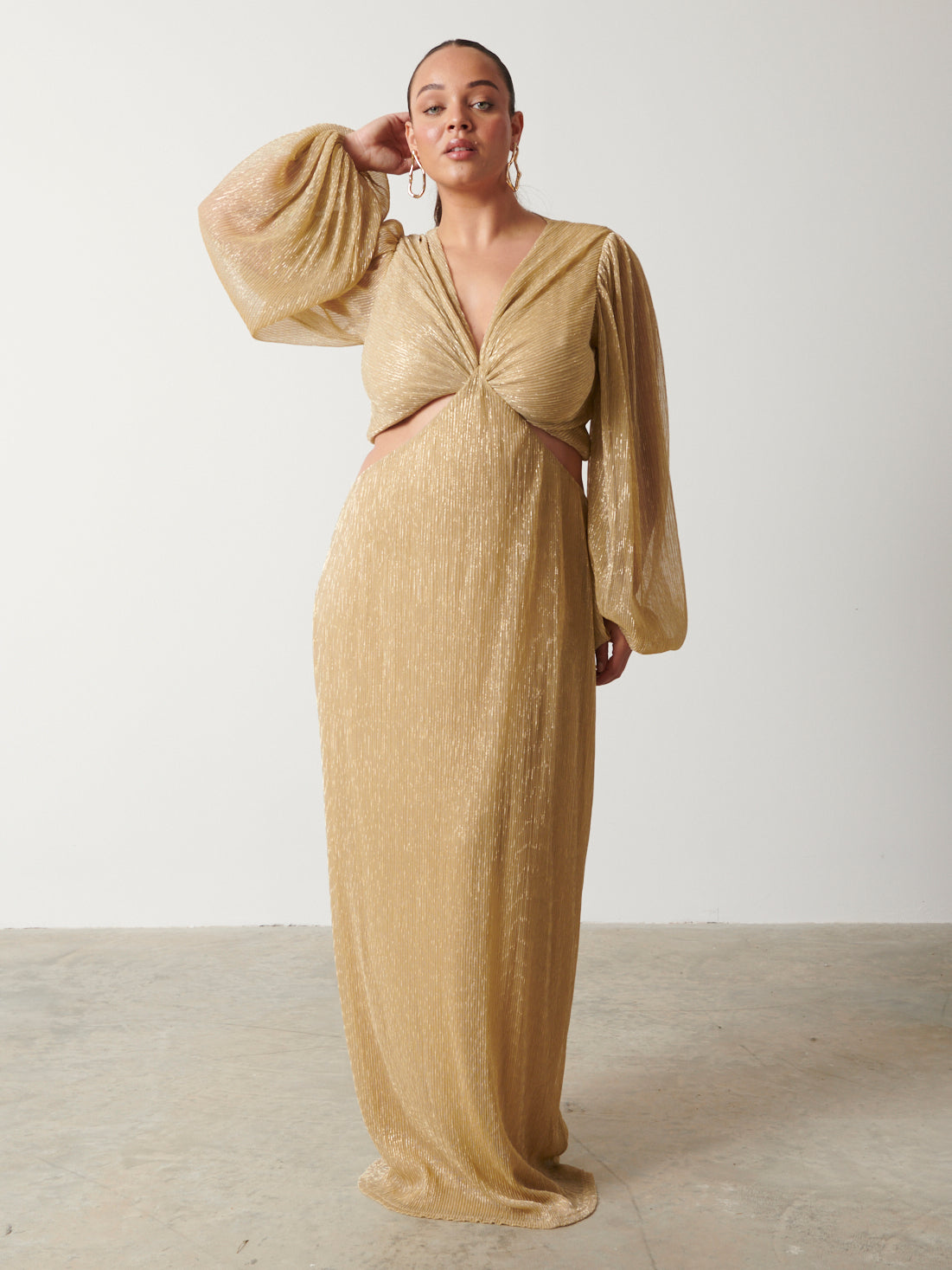 Zaya Plisse Metallic Maxi Dress Curve - Metallic Gold